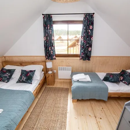 Zloty Caloroczny Klos Prázdninový dům *